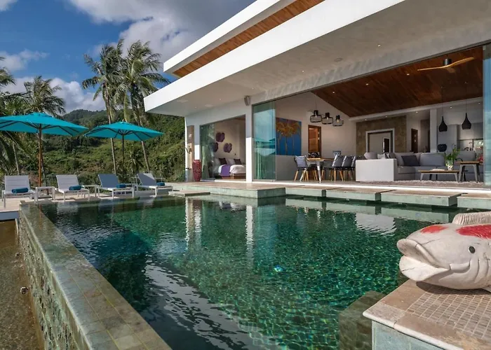 Aruna- 4 Bedroom Modern Sea View Villa, Cinema, Spa