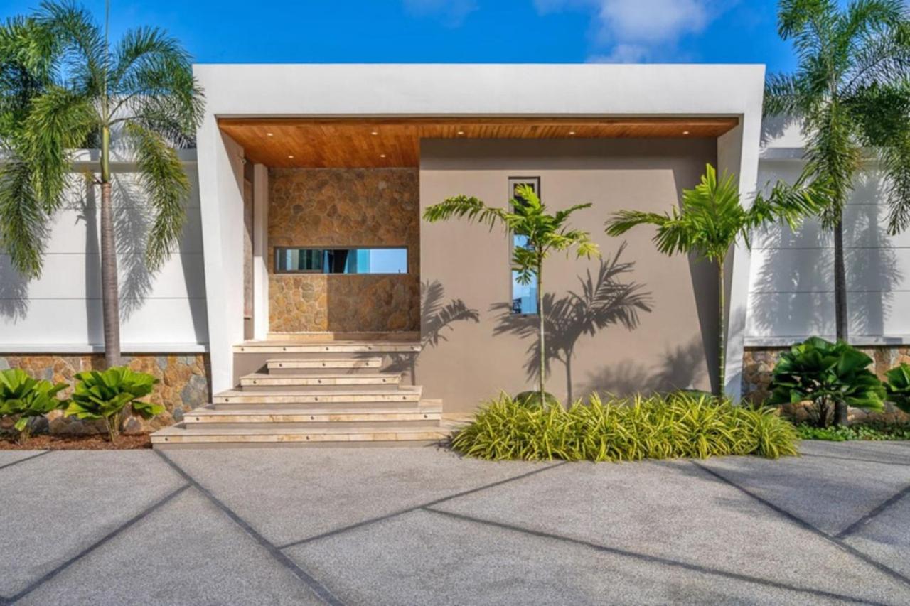 Aruna- 4 Bedroom Modern Sea View Villa, Cinema, Spa Ko Samui